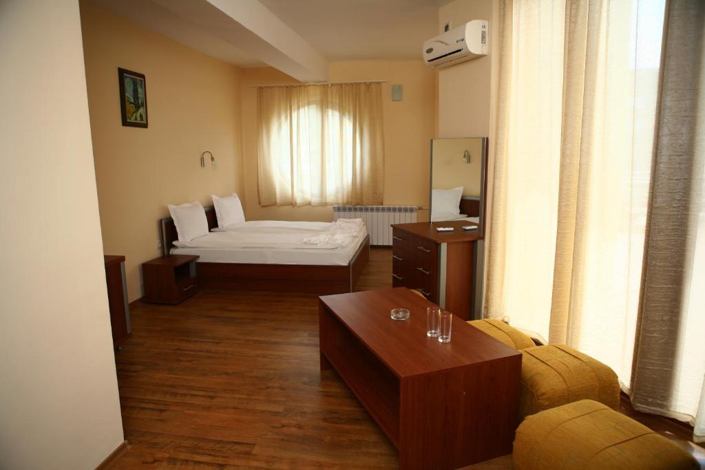 Hotel Queen Aydemir Quarto foto
